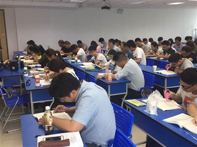 张家港二建培训指南 解析二级建造师考试内容与职业技能提升